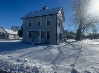 602 E Webster St, Clinton, IL 61727