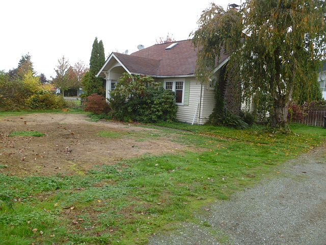 1st image of 4001 152nd St NE