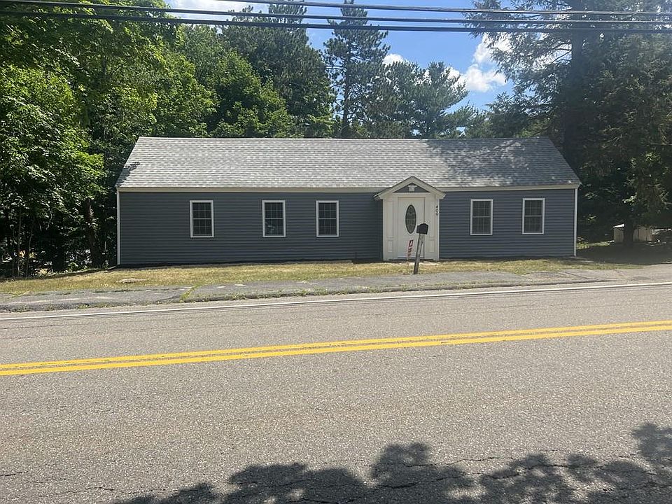 1st image of 400 Pleasant St
