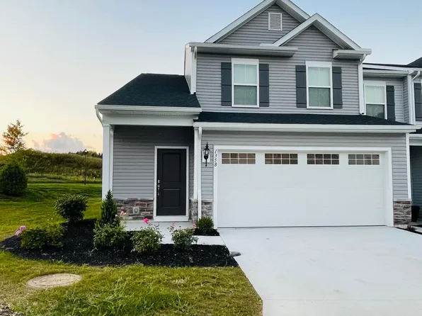 1358 Maple Grove Ln, Uniontown, OH 44685