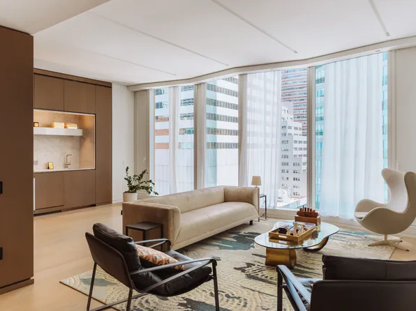 100 East 53rd Street 14B image 2 of 16