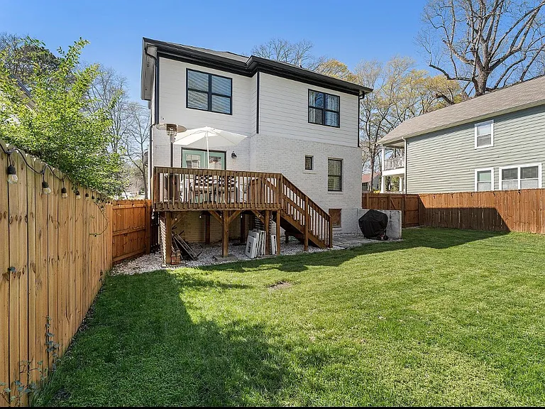 704 Rochelle Dr SW — Photo 27