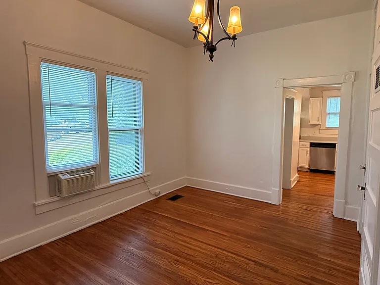 653 Wedgewood Ave #A — Photo 6