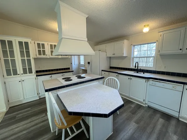 110 Gashes Creek Rd, Asheville, NC 28805