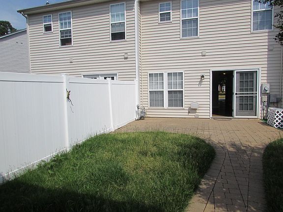 2nd image of 12370 Swan Wings Pl
