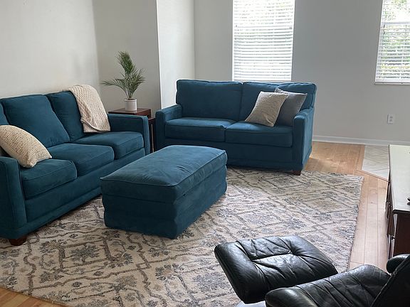 3rd image of 9417 Cavendish Dr APT 107