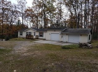 5827 N Red Oak Rd, Lewiston, MI 49756