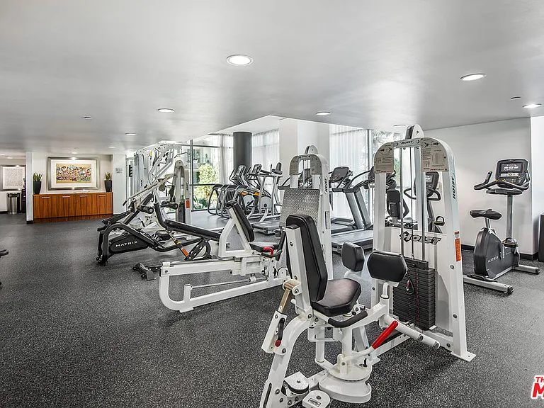 13650 Marina Pointe Dr #906 — Photo 40