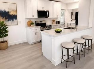 721 N 68th Ter, Hollywood, FL 33024