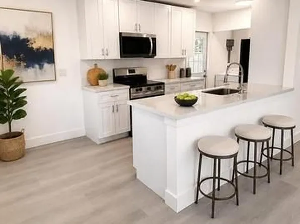 721 N 68th Ter, Hollywood, FL 33024