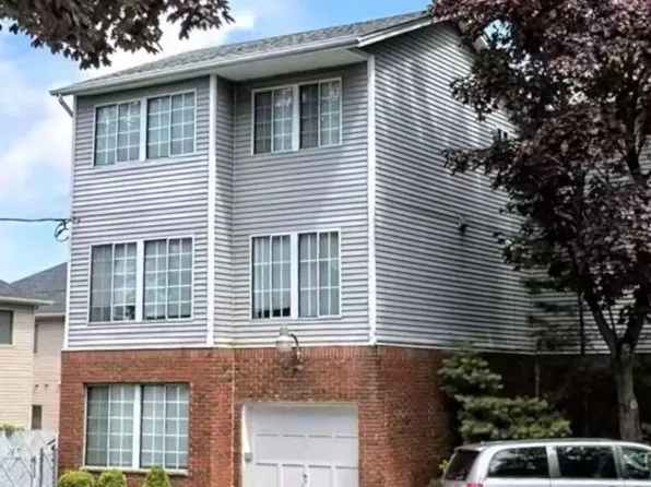 16 Roosevelt Ct, Staten Island, NY 10314
