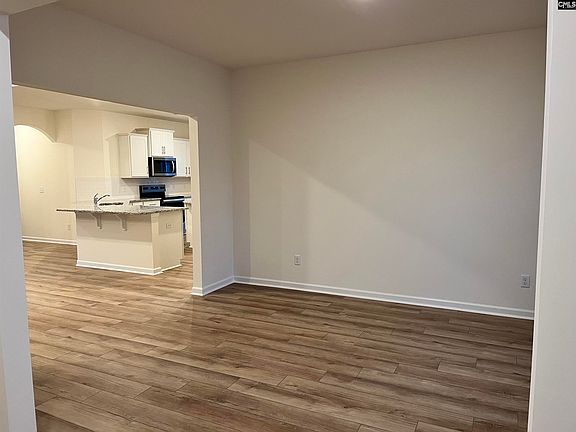 3rd image of 619 Lavender Crest Ln