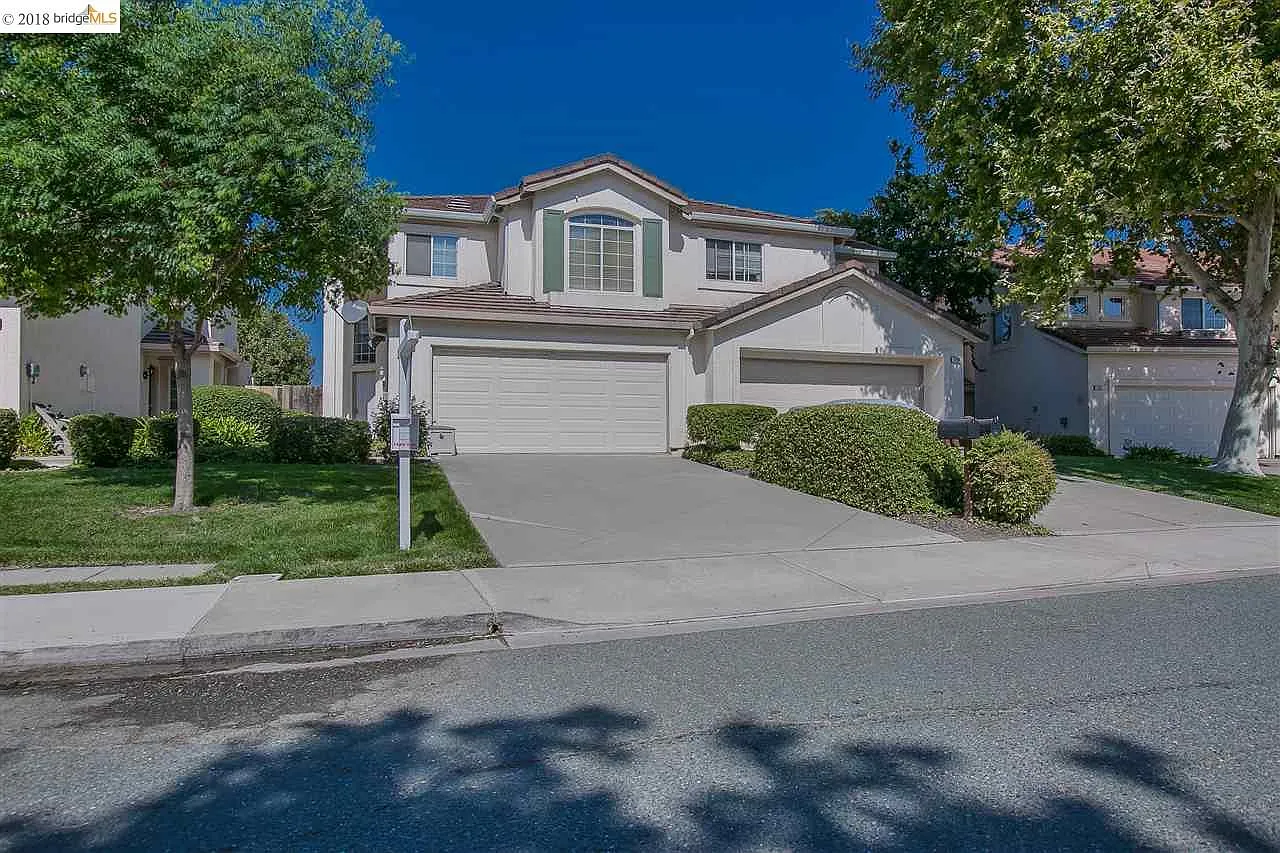 1706 Nandina Way photo 1