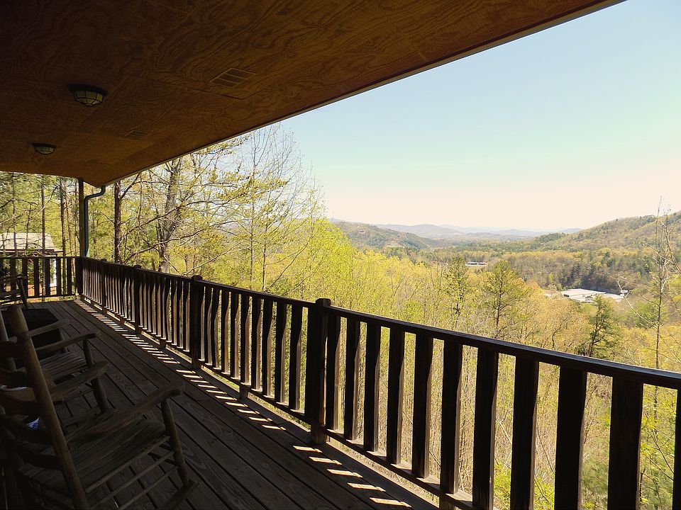 2nd image of 34 Ashley Ln