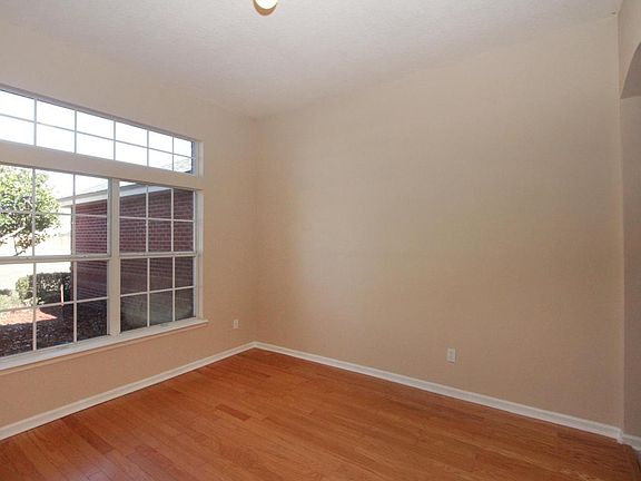 2nd image of 628 Wellhouse Dr