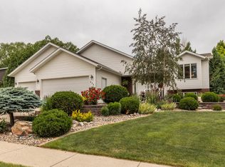 828 Brome Ave, Bismarck, ND 58503