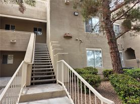 1909 Rio Canyon Ct, Las Vegas, NV
