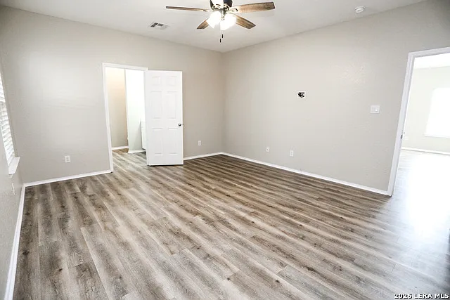 305 Maple Way — Photo 16