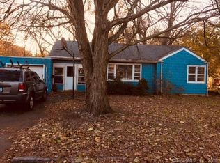 28 Lucille Dr, Milford, CT 06460