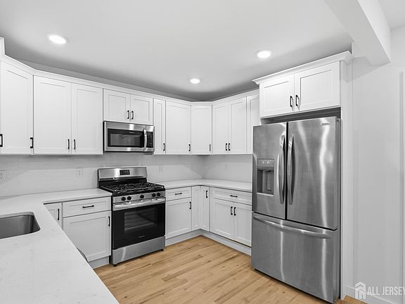 2nd image of 48 5th St