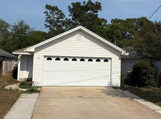 24 2nd St, Shalimar, FL 32579