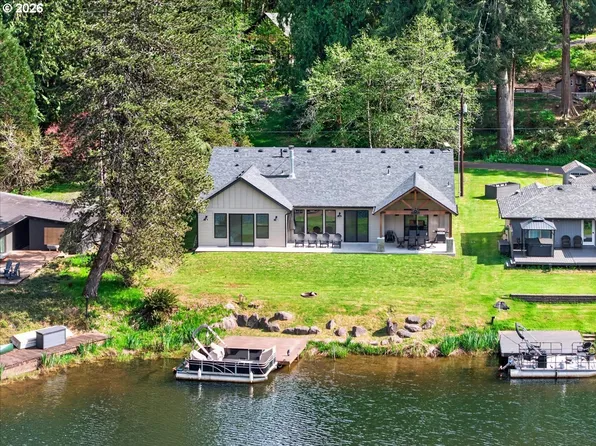 9733 Beach Dr, Clatskanie, OR 97016