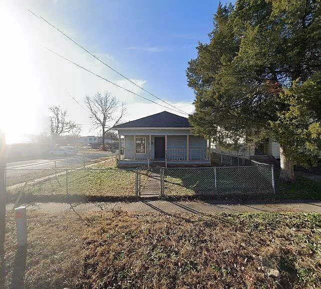 411 Krewson St — Photo 2