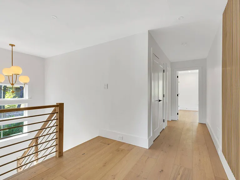 79 N Bishop Ln — Photo 9