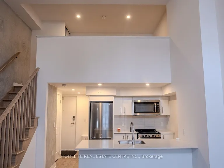 312 Erb St W #105 — Photo 8