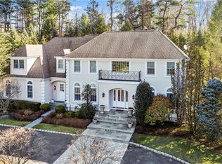 9 Halliday Ct, Purchase, NY 10577