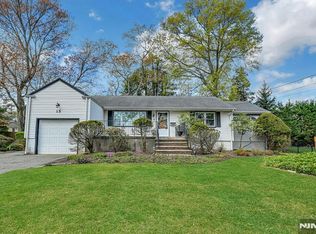 15 Clark St, Cresskill, NJ 07626