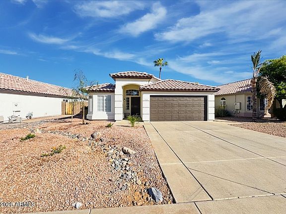 2nd image of 2516 E CAMELLIA Drive