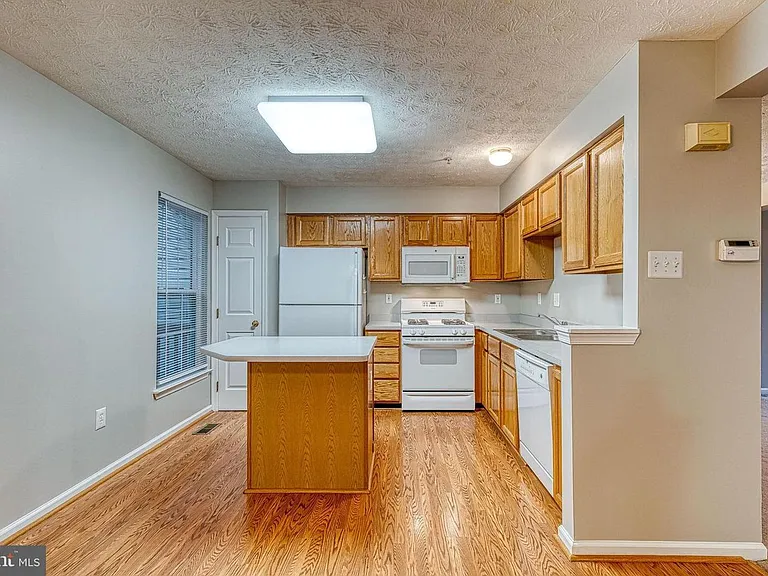 27 Silver Birch Ct — Photo 9