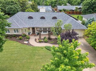 2632 W Country Club Dr, Nichols Hills, OK 73116