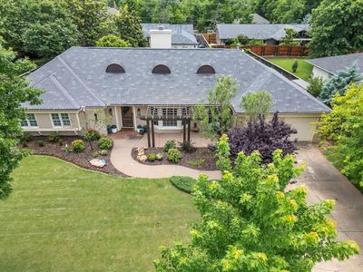 2632 W Country Club Dr, Nichols Hills, OK, 73116