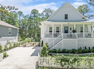 241 N 7th St, Santa Rosa Beach, FL 32459