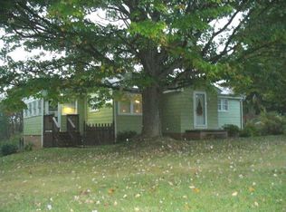 6228 Tuscarawas Rd, Industry, PA 15052