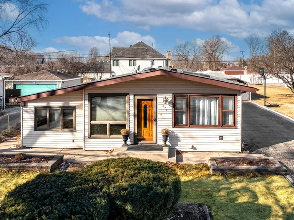 572 N West Ave, Elmhurst, IL 60126