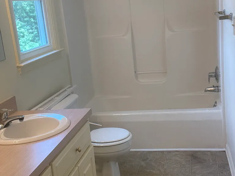 312 Withers Rd — Photo 5