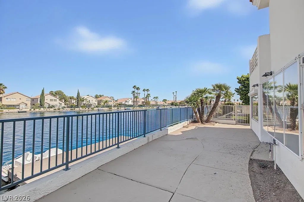 4 bed, 3.5 bath, 3406 sqft, $4,500 — Photo 4