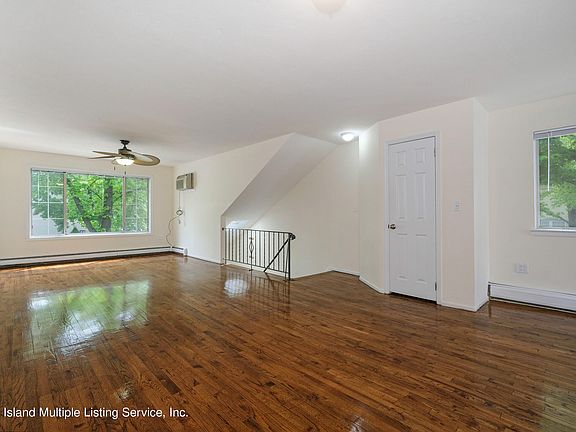 5th image of 250 Sandalwood Dr