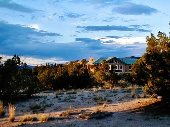 140 Cerrito De Baca Rd, Ojo Caliente, NM 87549