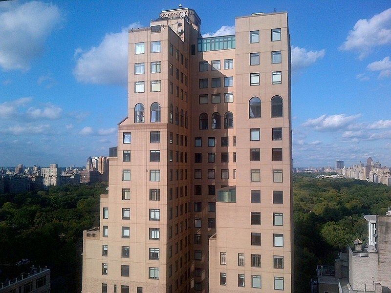 1st image of 58 W 58th St APT 28A