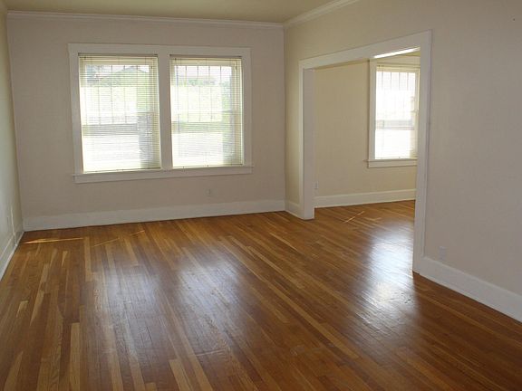 4th image of 1715 N Stanton St APT 4