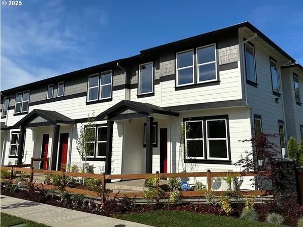 3447 SW Thomas Ave, Gresham, OR 97080