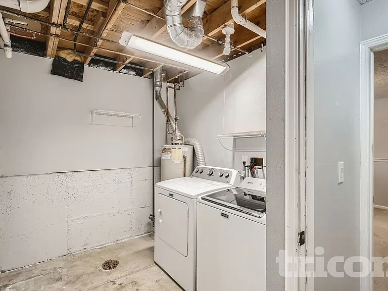 1721 S Genoa Way — Photo 15