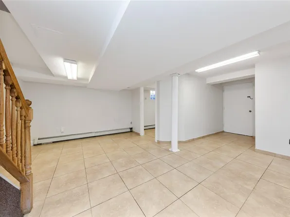 254-15 74 Avenue #1, Glen Oaks, NY 11004