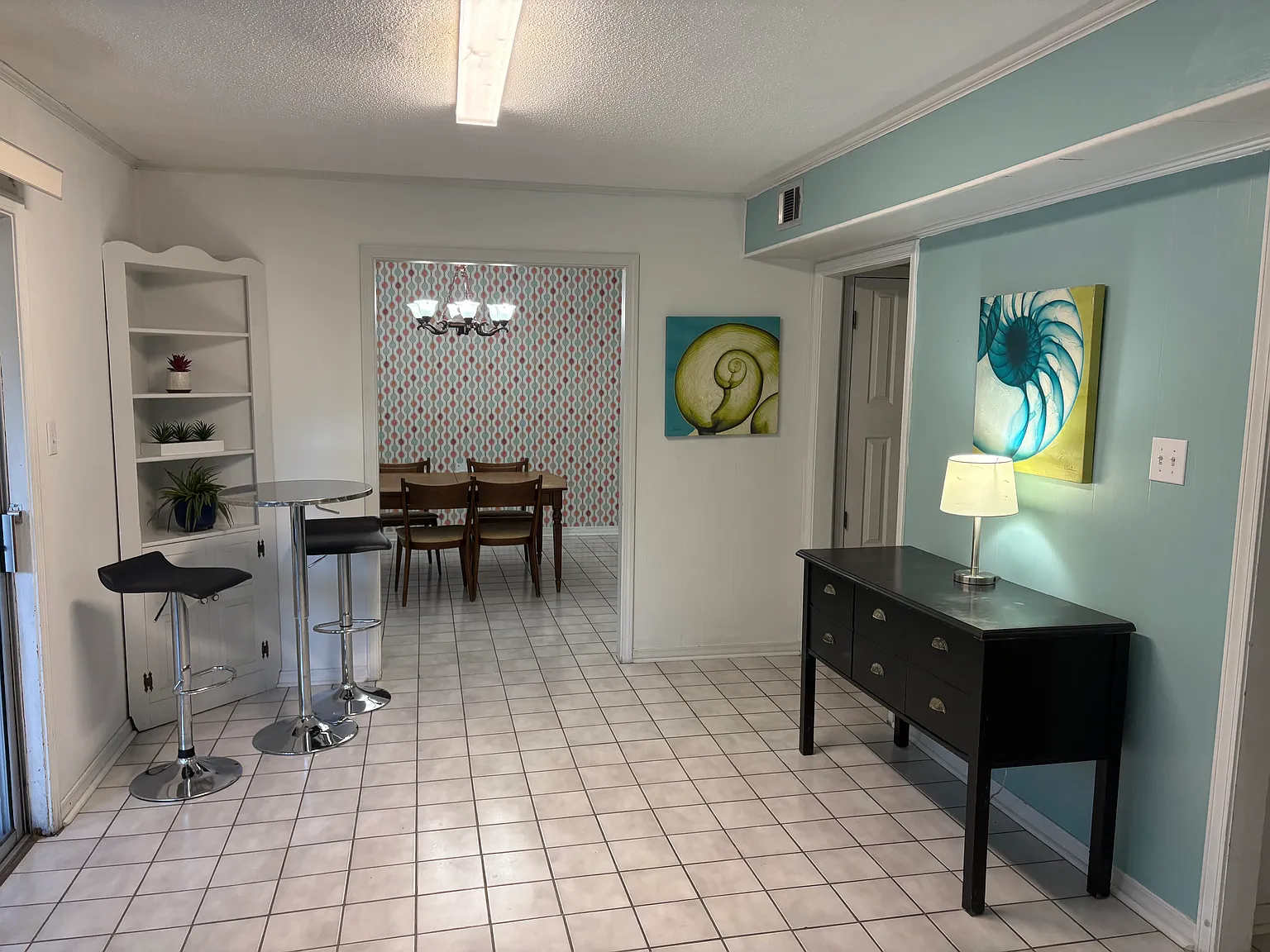 4 bed, 2.5 bath, 2067 sqft, $2,450 — Photo 4