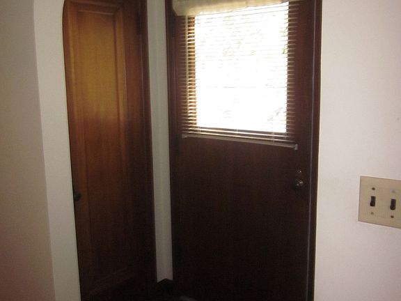 Arched openings - stunning woodwork throughout