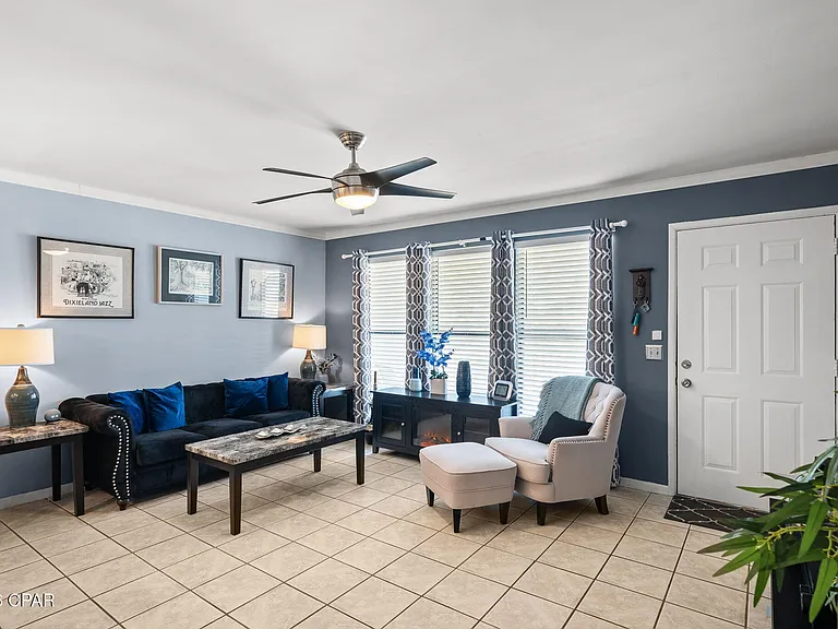 503 Granada Cir #503B — Photo 6